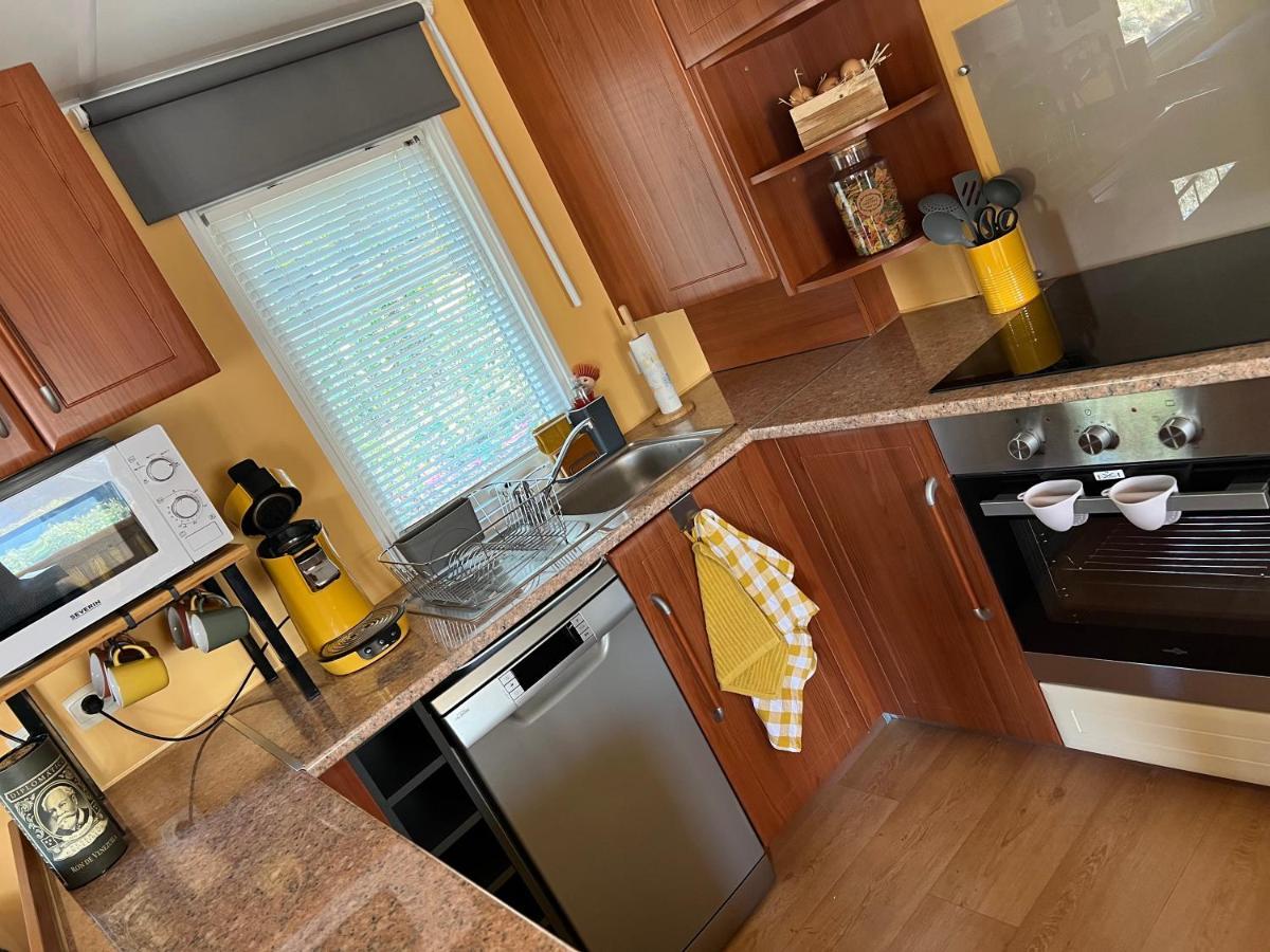 Joli Mobil-Home De Vacances, Ideal Pour Les Familles Rocbaron Zewnętrze zdjęcie