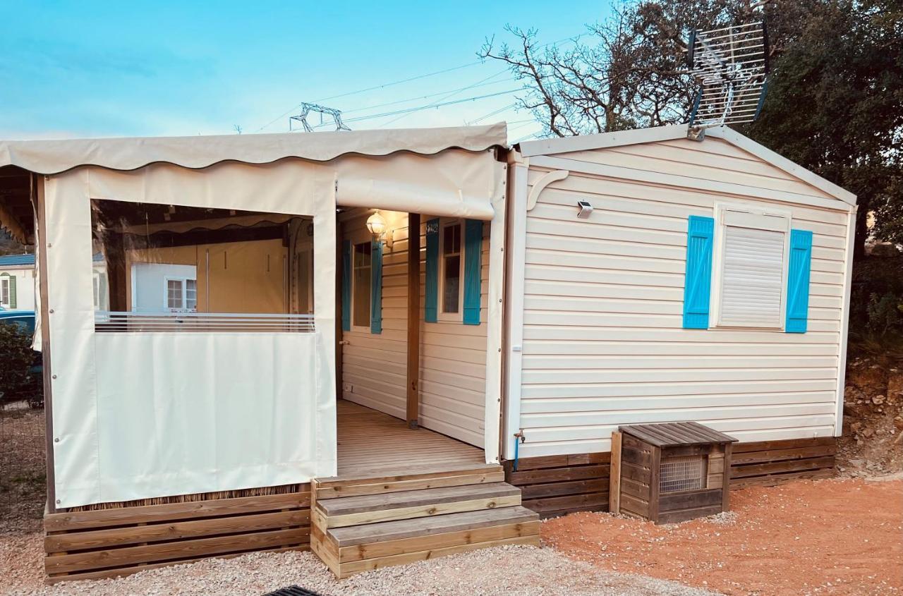 Joli Mobil-Home De Vacances, Ideal Pour Les Familles Rocbaron Zewnętrze zdjęcie